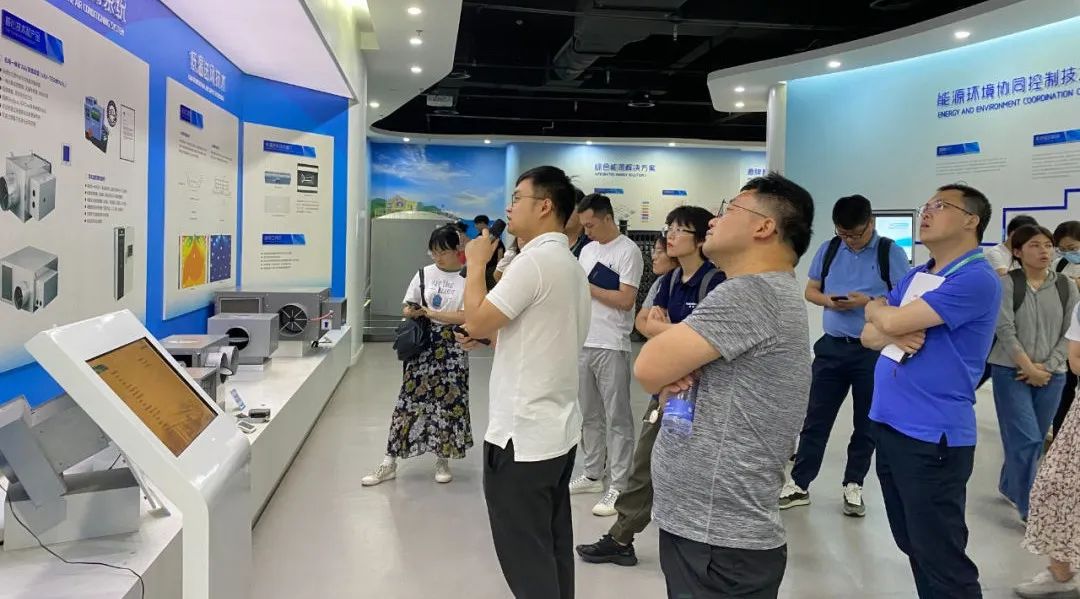 1688434386425498E3B2.jpg 640 (1).jpg